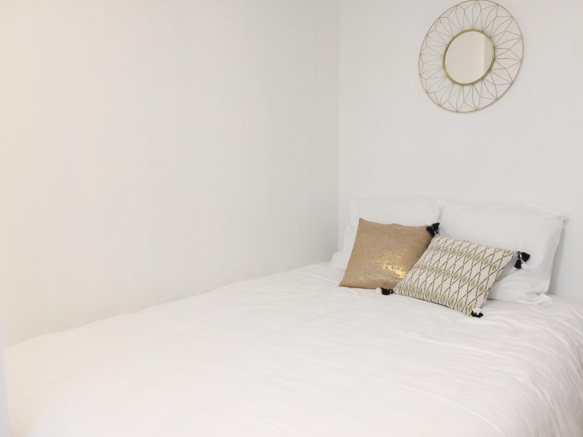 New Apartment In The Heart Of Le Marais Parigi Esterno foto