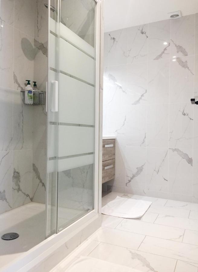 New Apartment In The Heart Of Le Marais Parigi Esterno foto